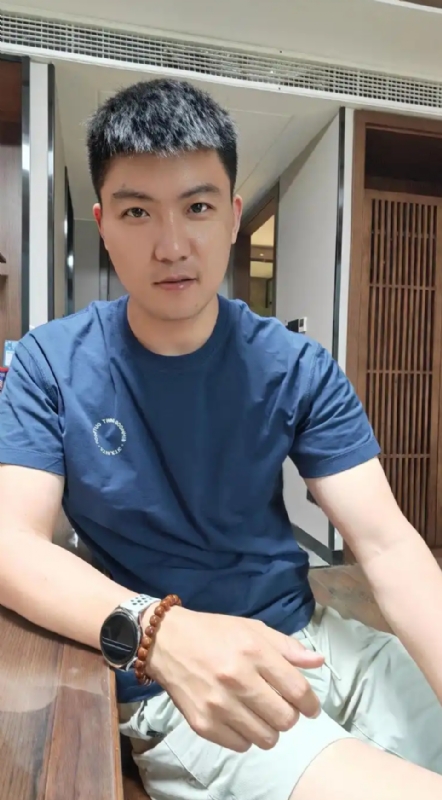 大鹏展翅的第二张照片--昆明相亲服务中心