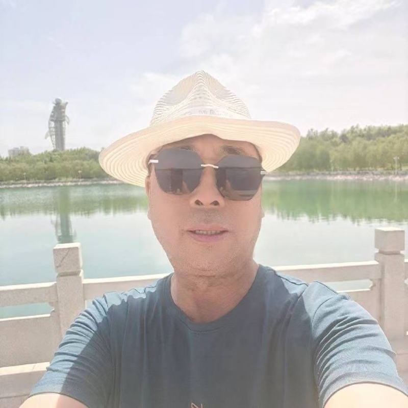 有钱人的第一张照片--昆明相亲服务中心