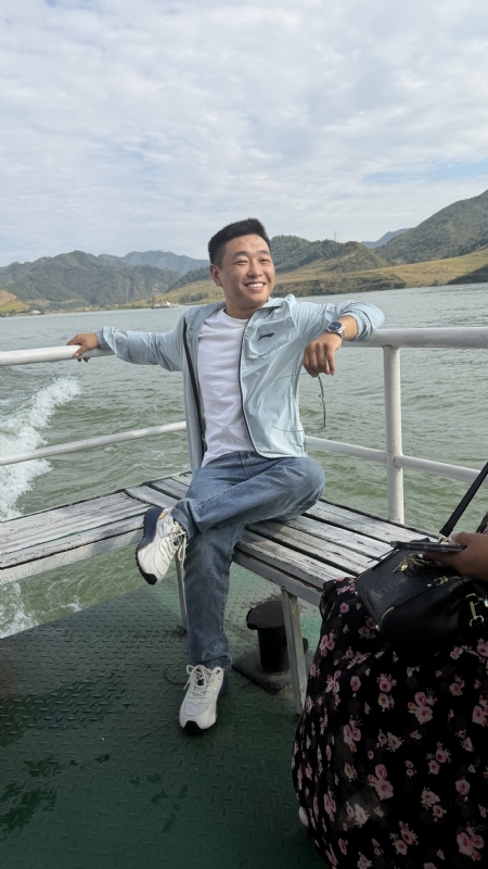 烟花易笑的第一张照片--昆明相亲服务中心