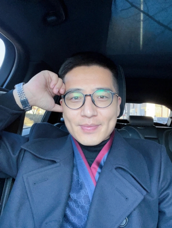 只为与你相遇的第二张照片--昆明相亲服务中心