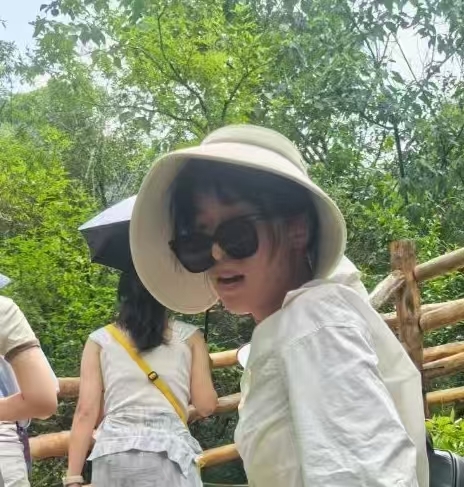 廿一的第一张照片--昆明相亲服务中心