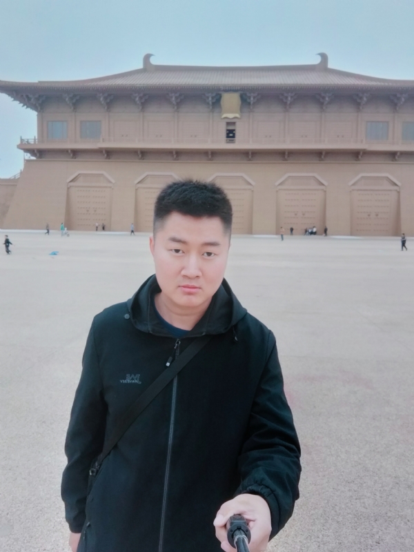 放肆的青春的第一张照片--昆明相亲服务中心