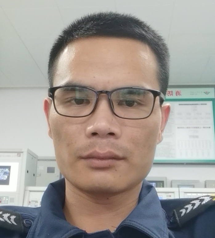 一直都在的第三张照片--昆明相亲服务中心