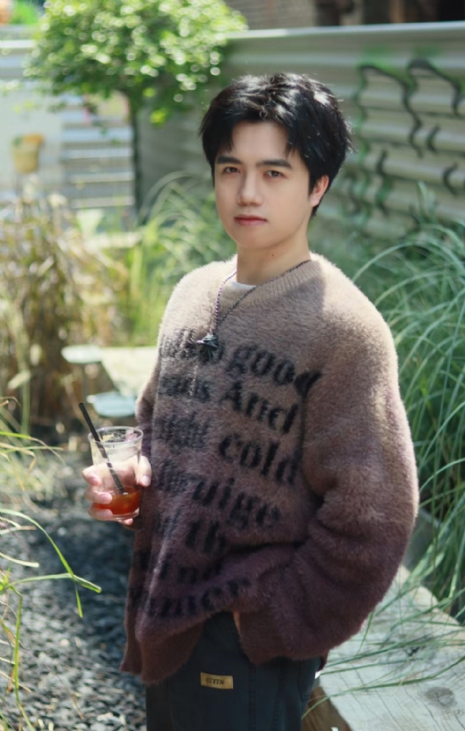 檐下雨的第一张照片--昆明相亲服务中心