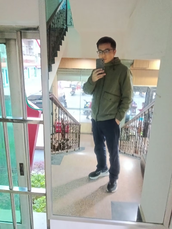 沧海一粟的第三张照片--昆明相亲服务中心