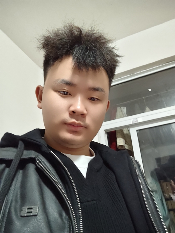 阿龙找对象的第一张照片--昆明相亲服务中心