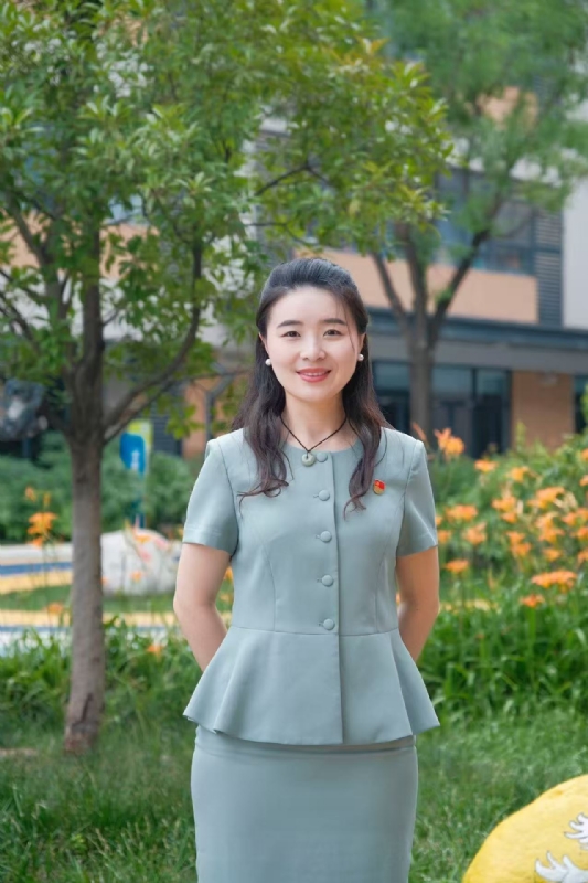 弯弯的第一张照片--昆明相亲服务中心