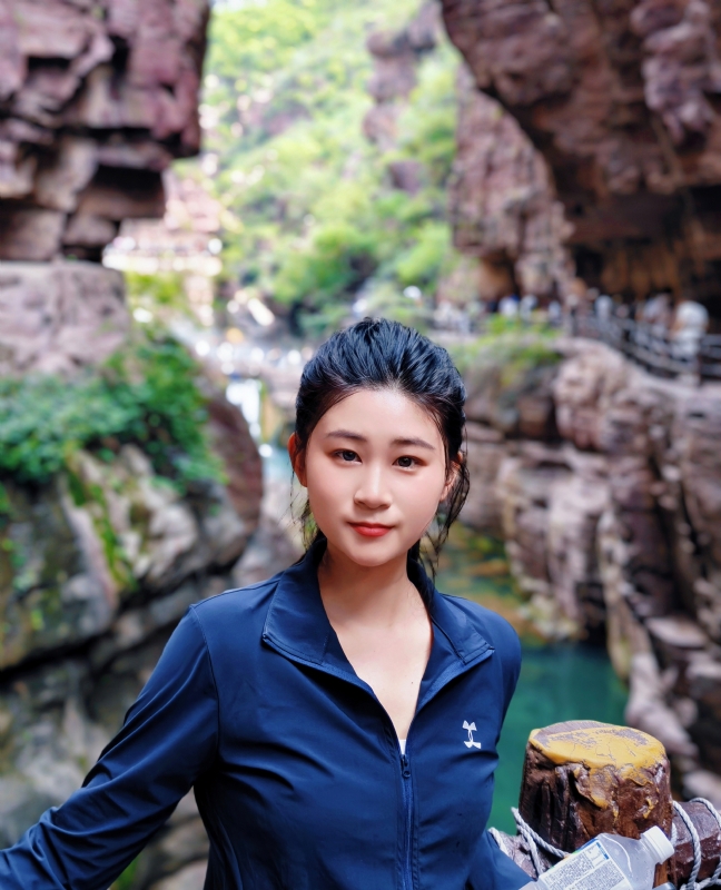 小S的第一张照片--昆明相亲服务中心