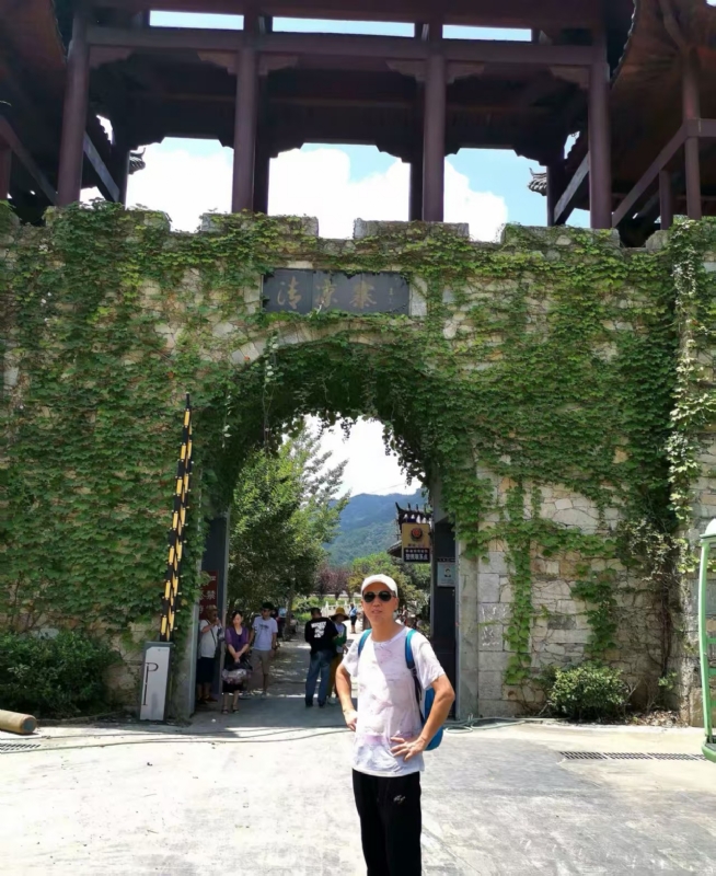 品心人的第一张照片--昆明相亲服务中心