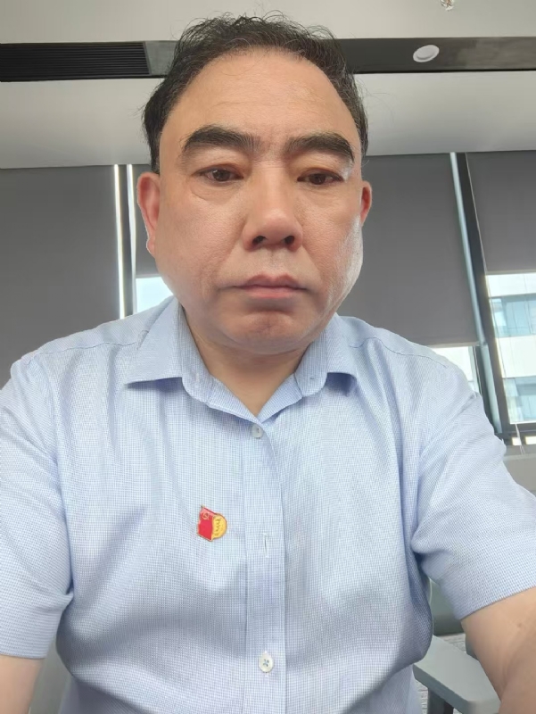 邹先生的第二张照片--昆明相亲服务中心