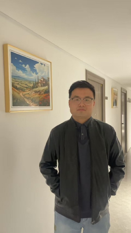 半瓶子的第一张照片--昆明相亲服务中心